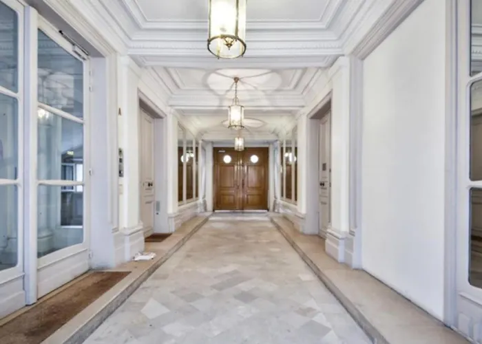 Avenue Montaigne